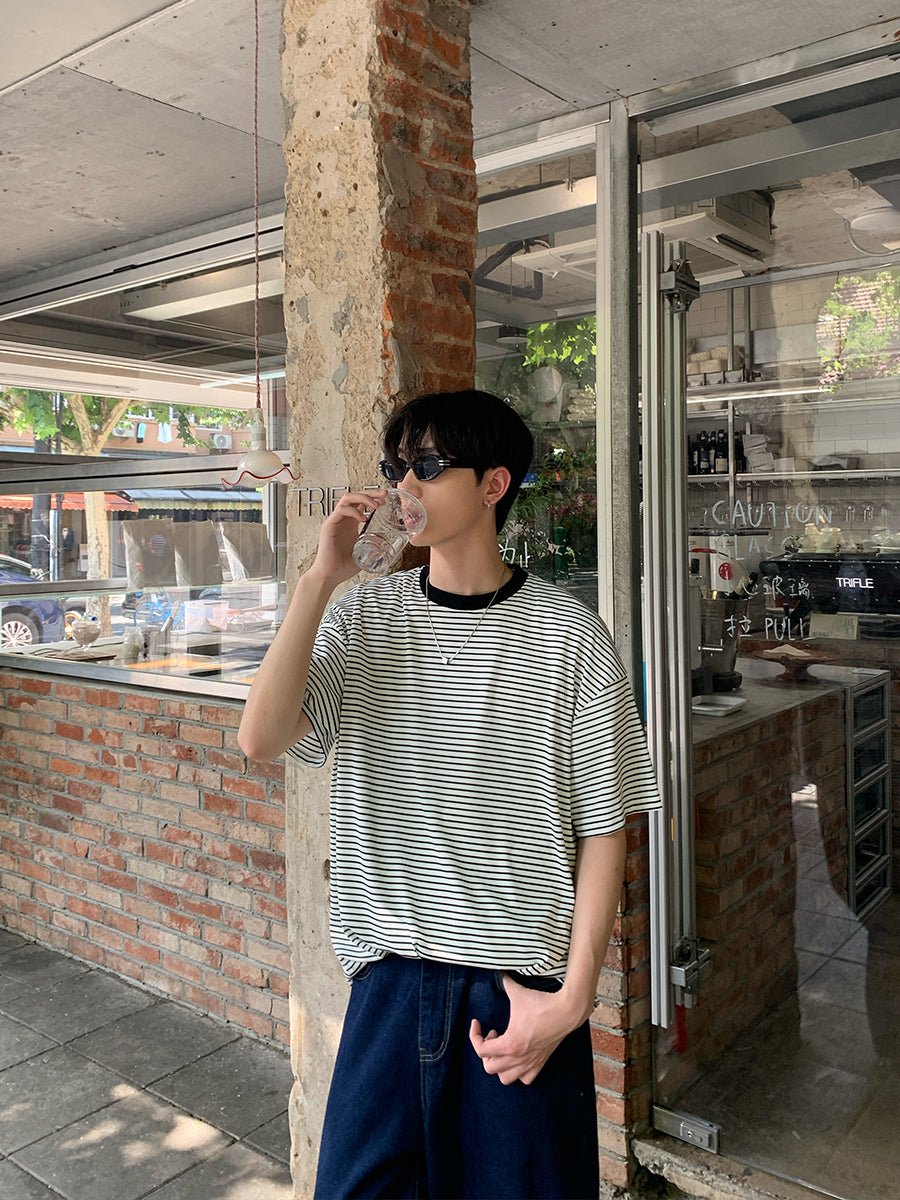 Border short sleeve T-shirt