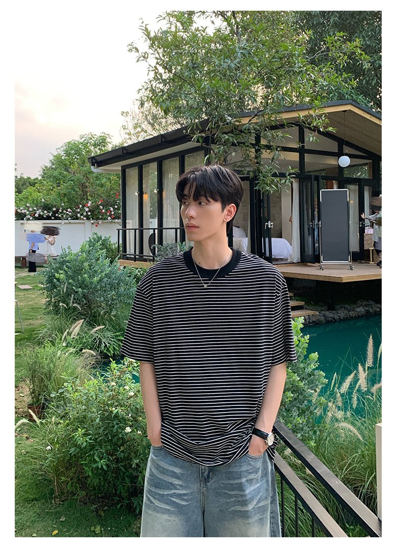 Border short sleeve T-shirt