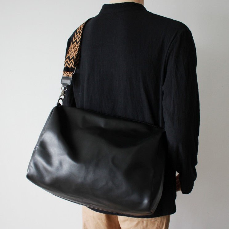 Large capacity PU shoulder bag