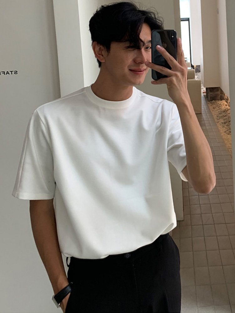 Round neck simple T -shirt