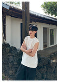 Sleeveless border T-shirt